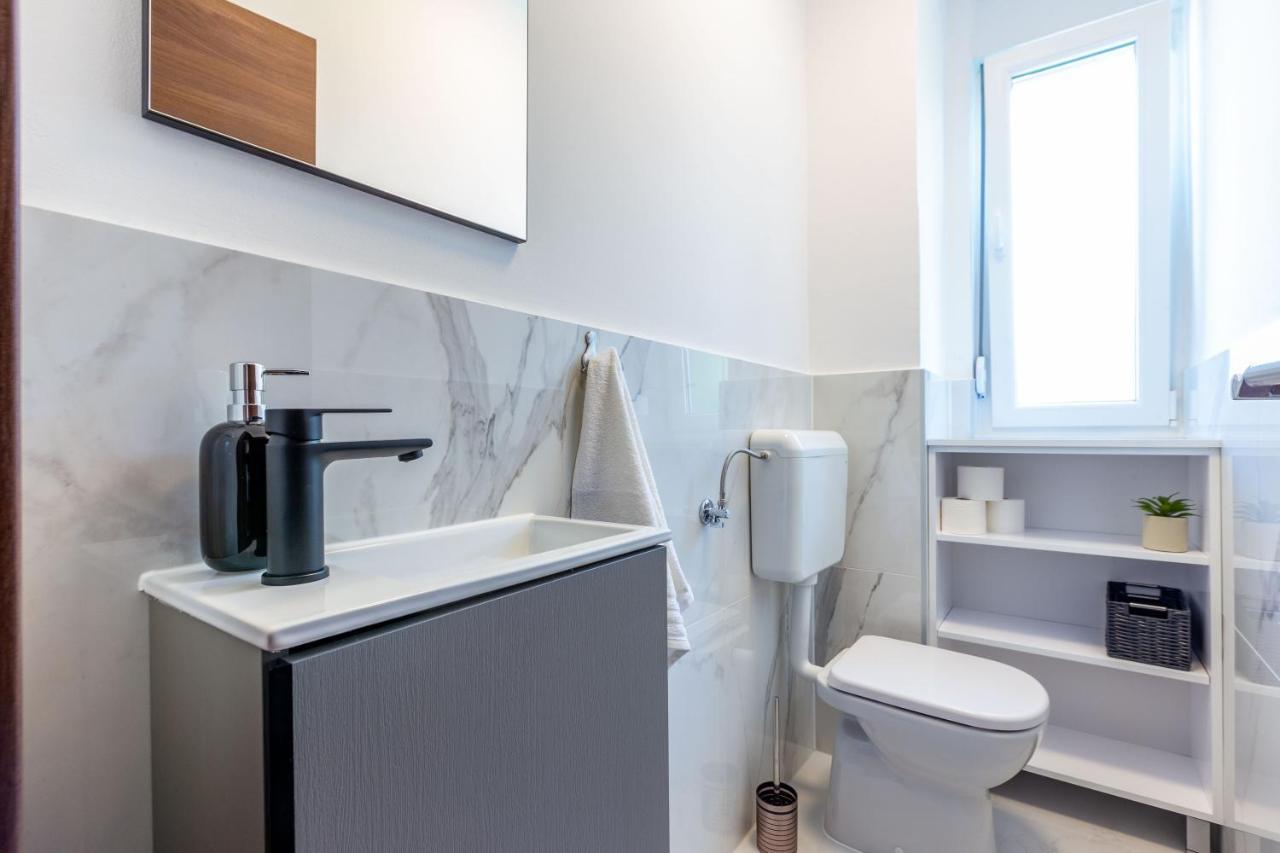 Apolon 2Bdr Apartment With Balcony Задар Екстериор снимка