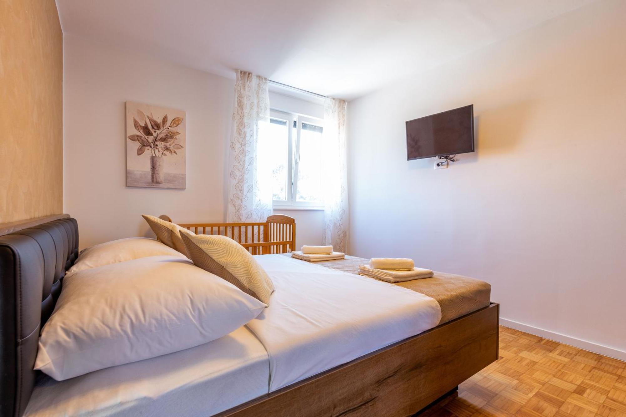 Apolon 2Bdr Apartment With Balcony Задар Екстериор снимка