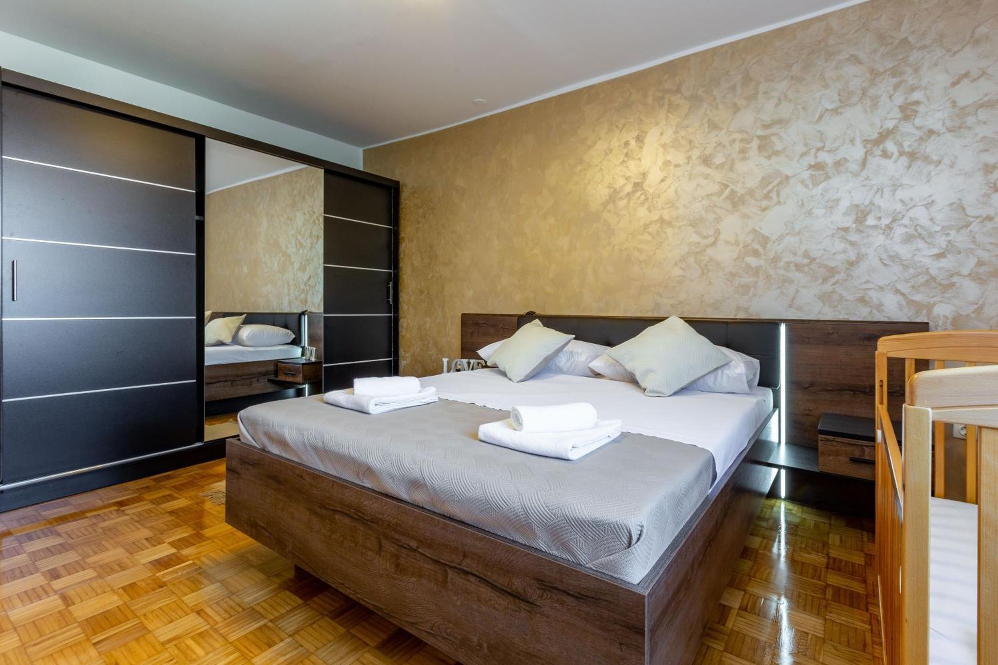 Apolon 2Bdr Apartment With Balcony Задар Екстериор снимка