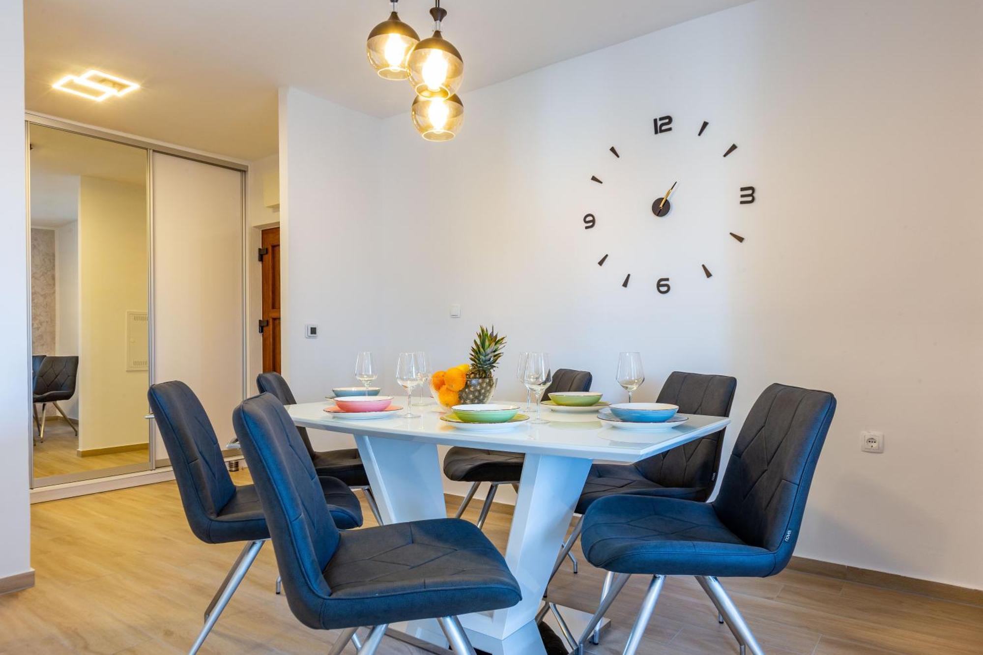 Apolon 2Bdr Apartment With Balcony Задар Екстериор снимка